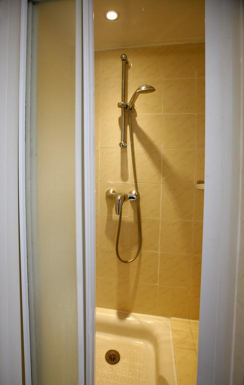 Hotel Sunny Париж Екстериор снимка