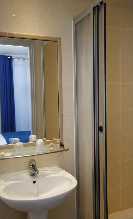Hotel Sunny Париж Екстериор снимка