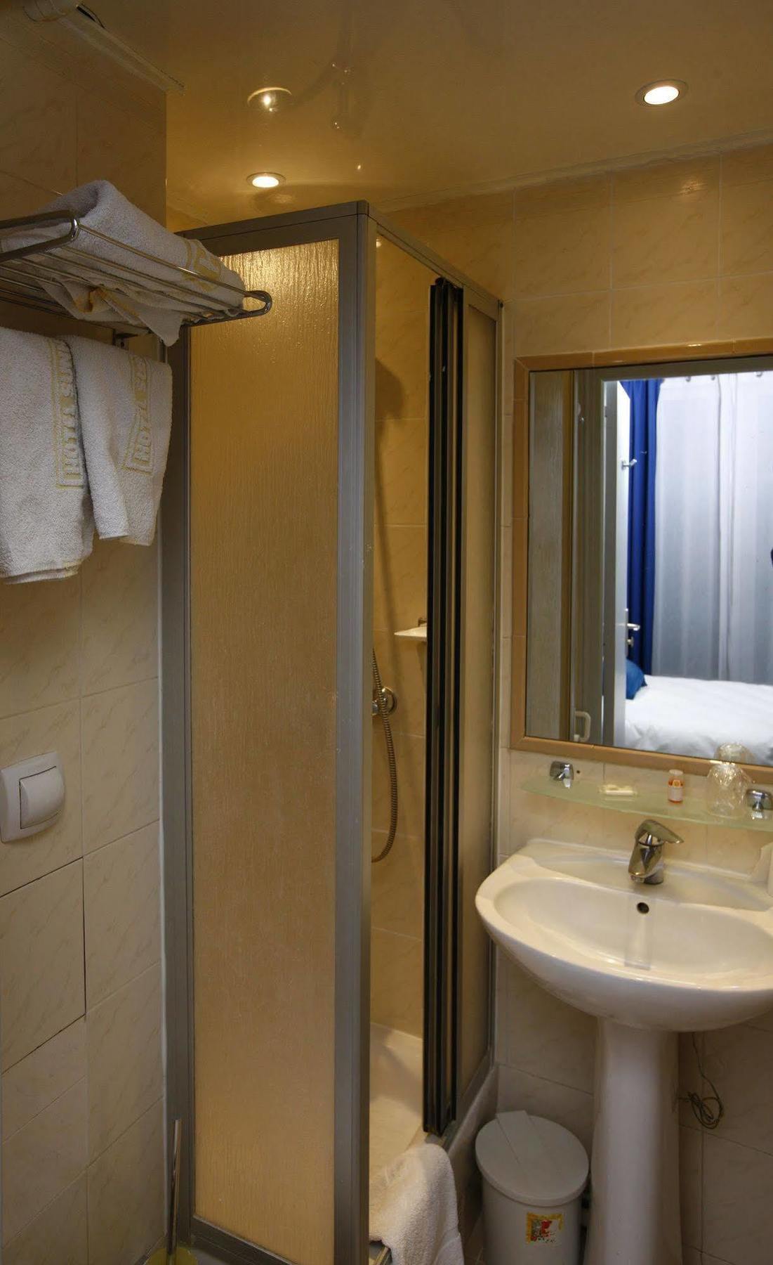 Hotel Sunny Париж Екстериор снимка